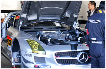 四輪モータースポーツ用