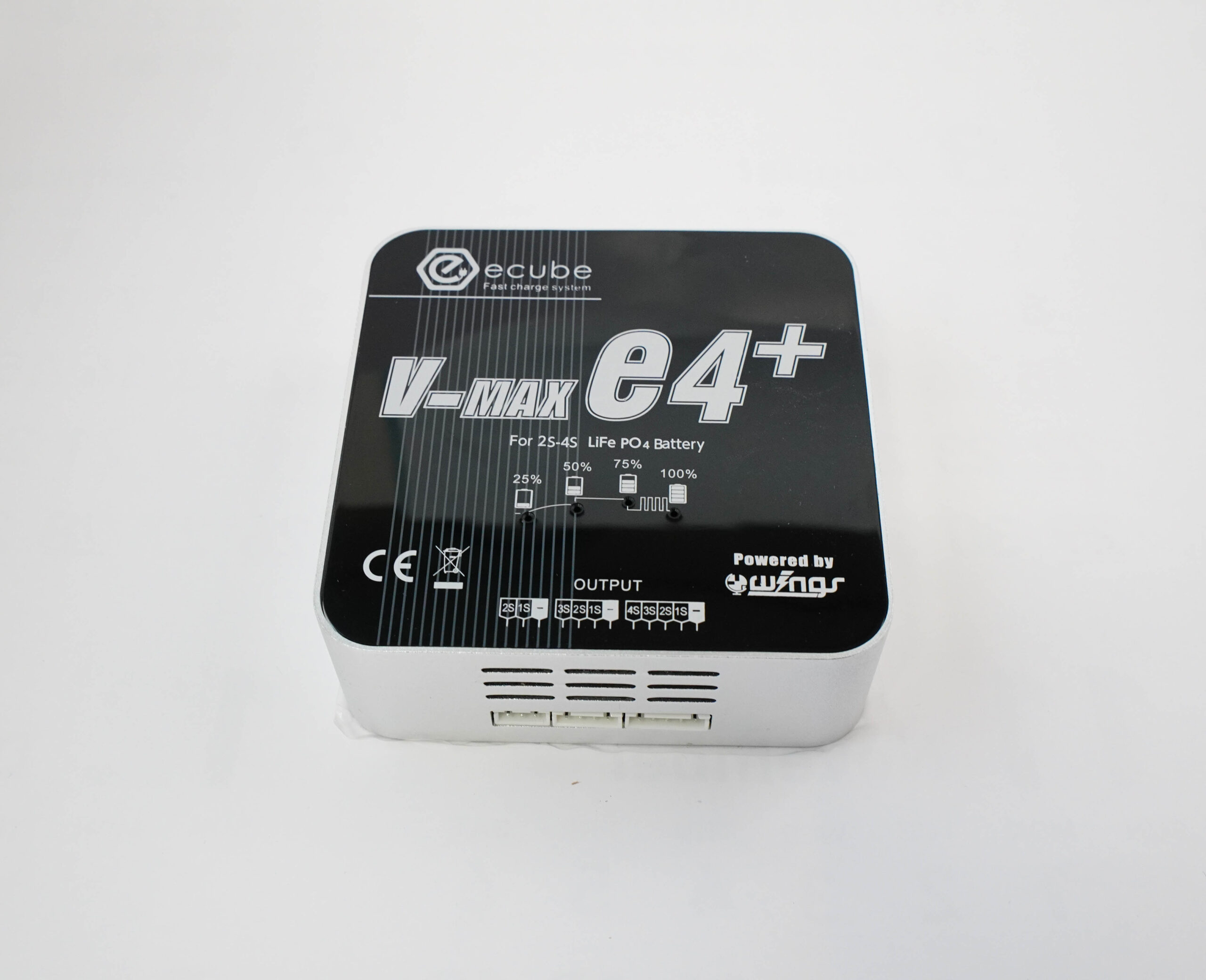 ＡＣ入力２～４セルリン酸鉄用充電器《ｅ4＋》